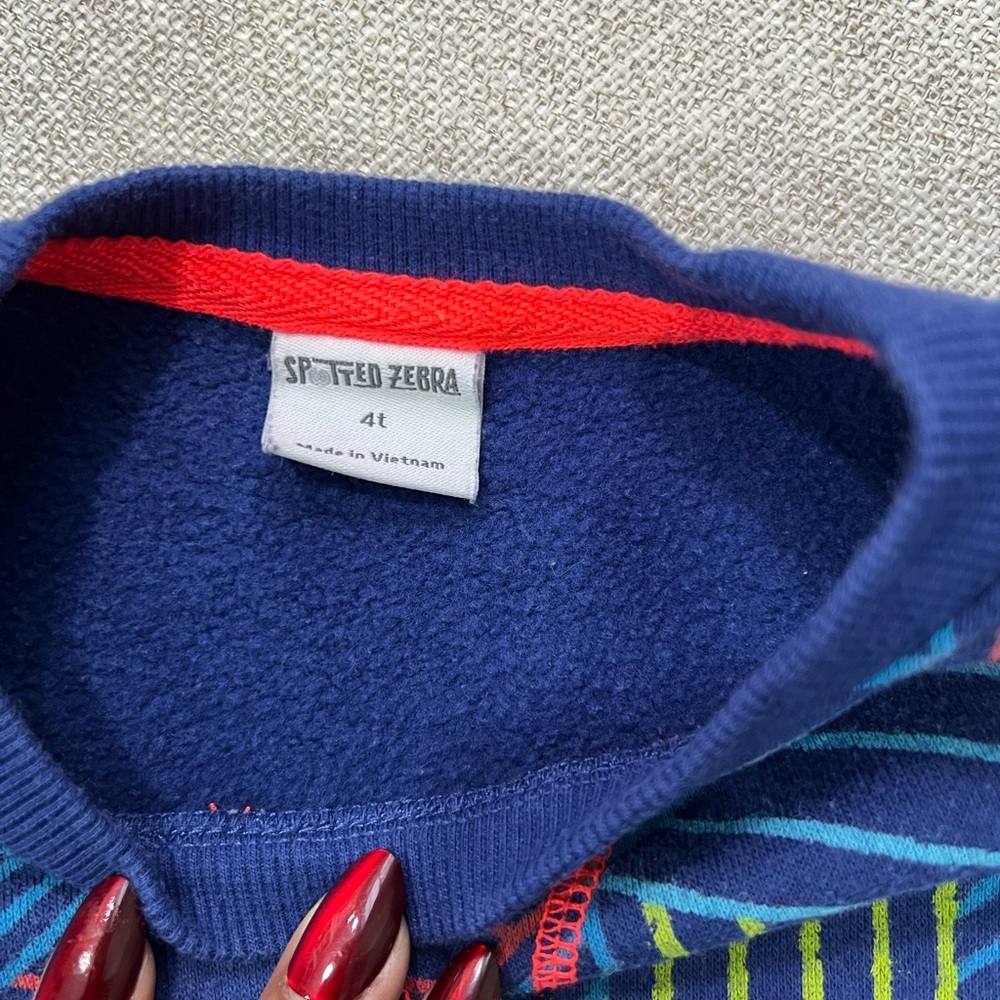 Colorful Star and Geometric Pattern Kids Sweater Bundle - Picture 4 of 6